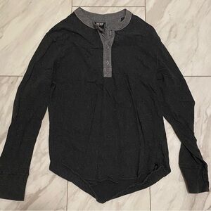 Todd Snyder charcoal grey long sleeve henley